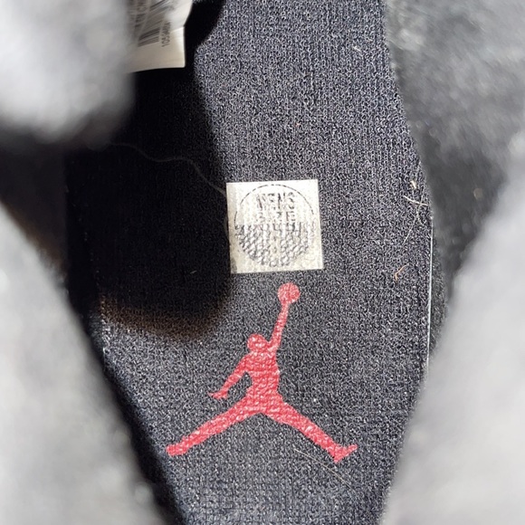 Air Jordan 11 Retro 72-10s - Picture 7 of 9